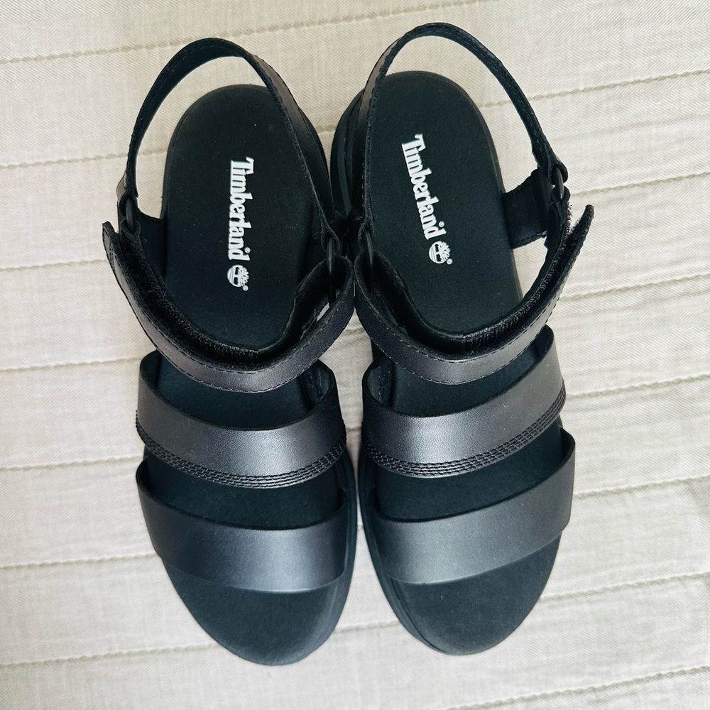 Timberland women sandals. Black . Size7.5